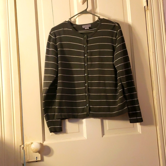 Eddie Bauer Sweaters - GUC Eddie Bauer button up cardigan